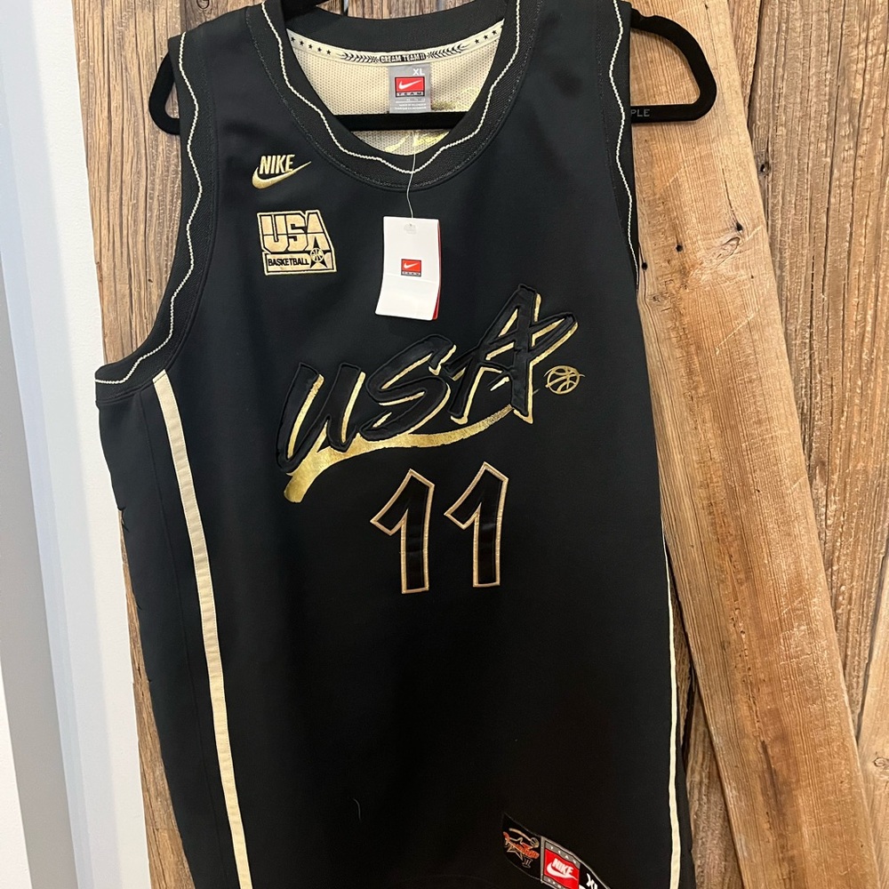 NWT Mens 11 USA Basketball Jersey